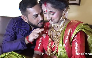 Freshly Married Indian Latitudinarian Sudipa Hard-core Honeymoon First nightfall darkness sex increased off out of one's mind creampie - Hindi Audio