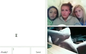 Crazy cadger flashes his Hawkshaw to accidental angels on omegle