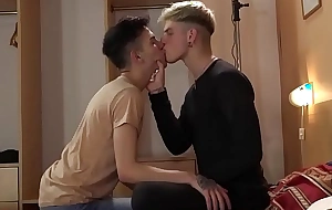 Twink swan gets drilled raw